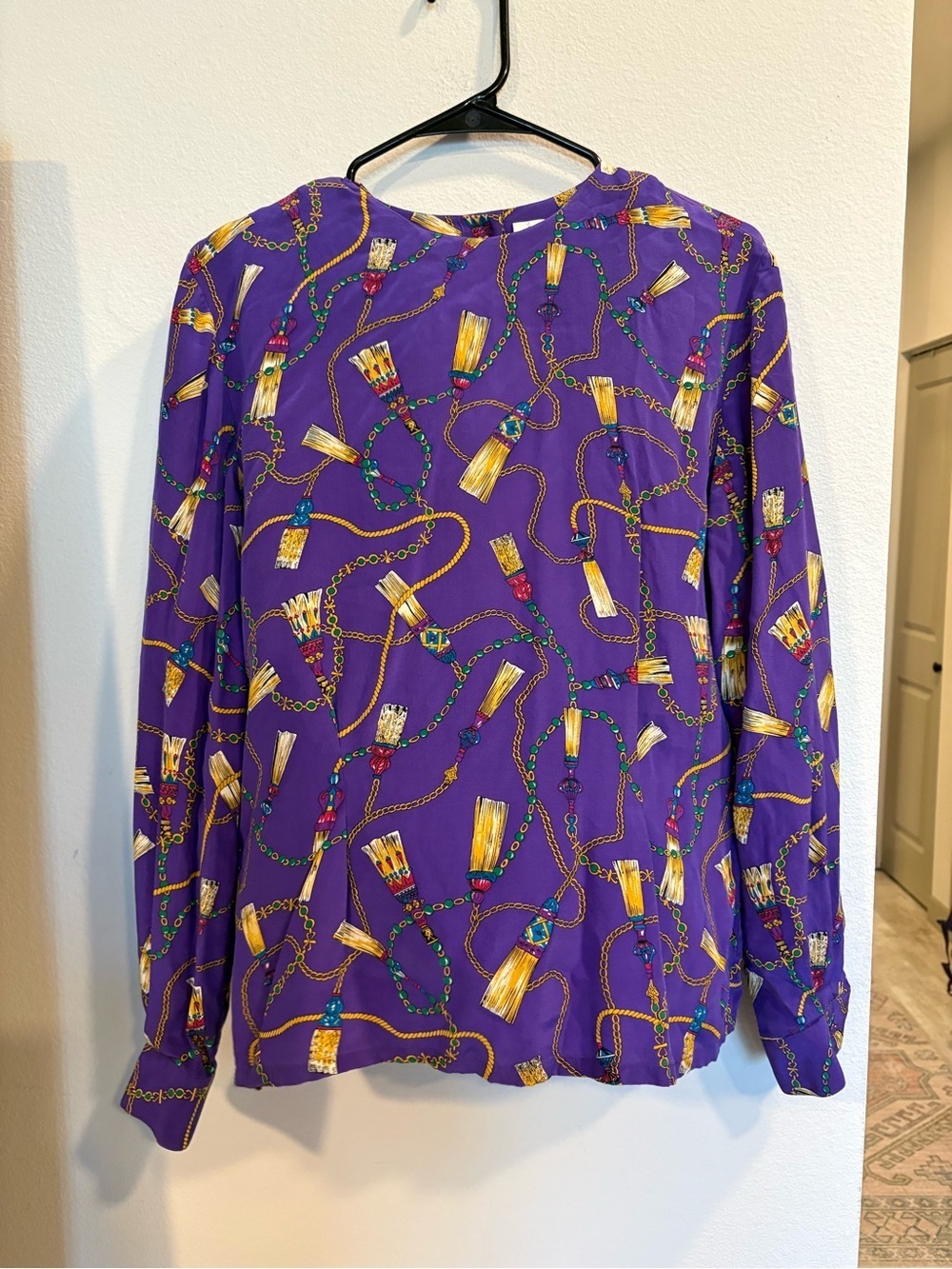 Vintage Dana Buchman 100% Silk Purple Tassel Chain Print Blouse